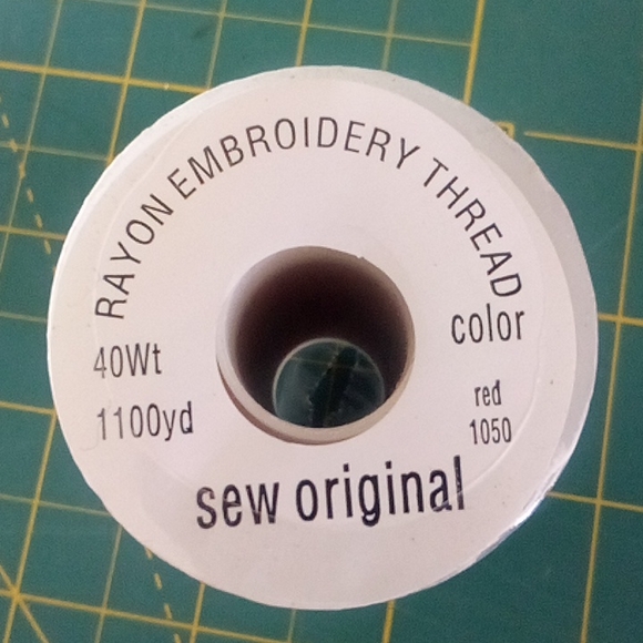 $1 Add-on Red 1050 Rayon Embroidery Thread - Picture 4 of 6